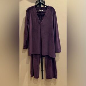 Stretch Velvet Loungewear